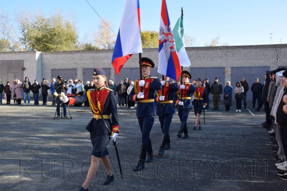 Первая торжественная отправка призывников